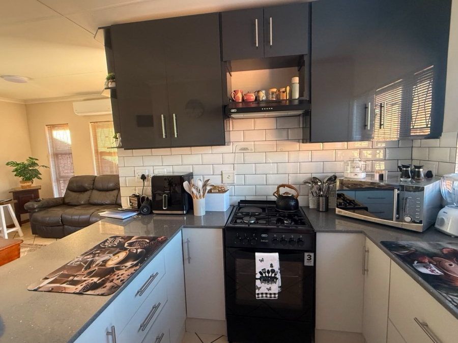 2 Bedroom Property for Sale in Windsor Park Eastern Cape